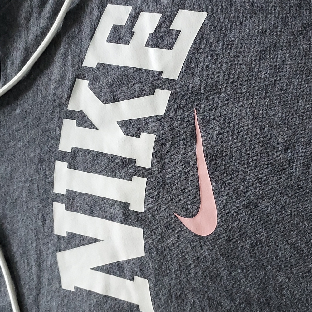 Nike EUC Gray and pink lightweight sweatshirt 💕 size Medium - Picture 2 of 11